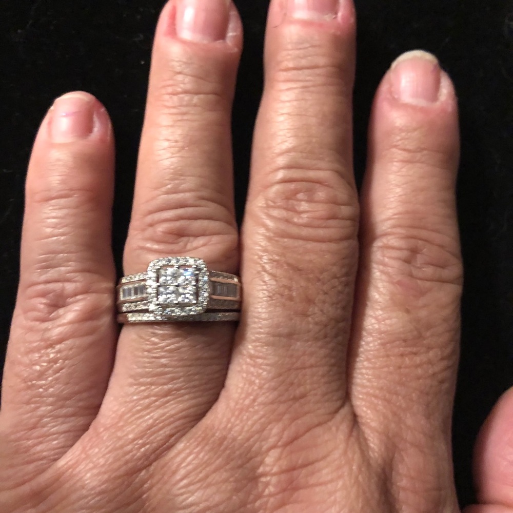 NWT Diamond Ring Set - Picture 2 of 3